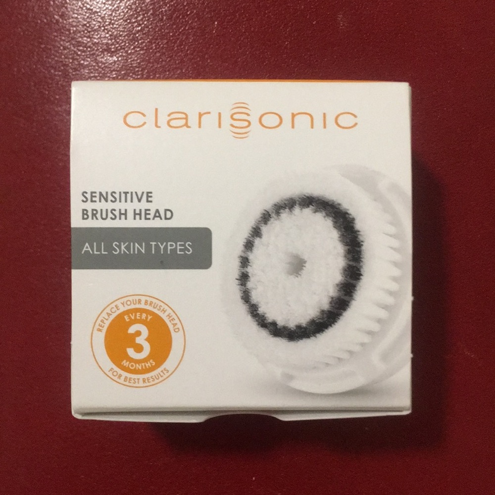 CLARISONIC *BRAND NEW* SENSITIVE BRUSH HEAD